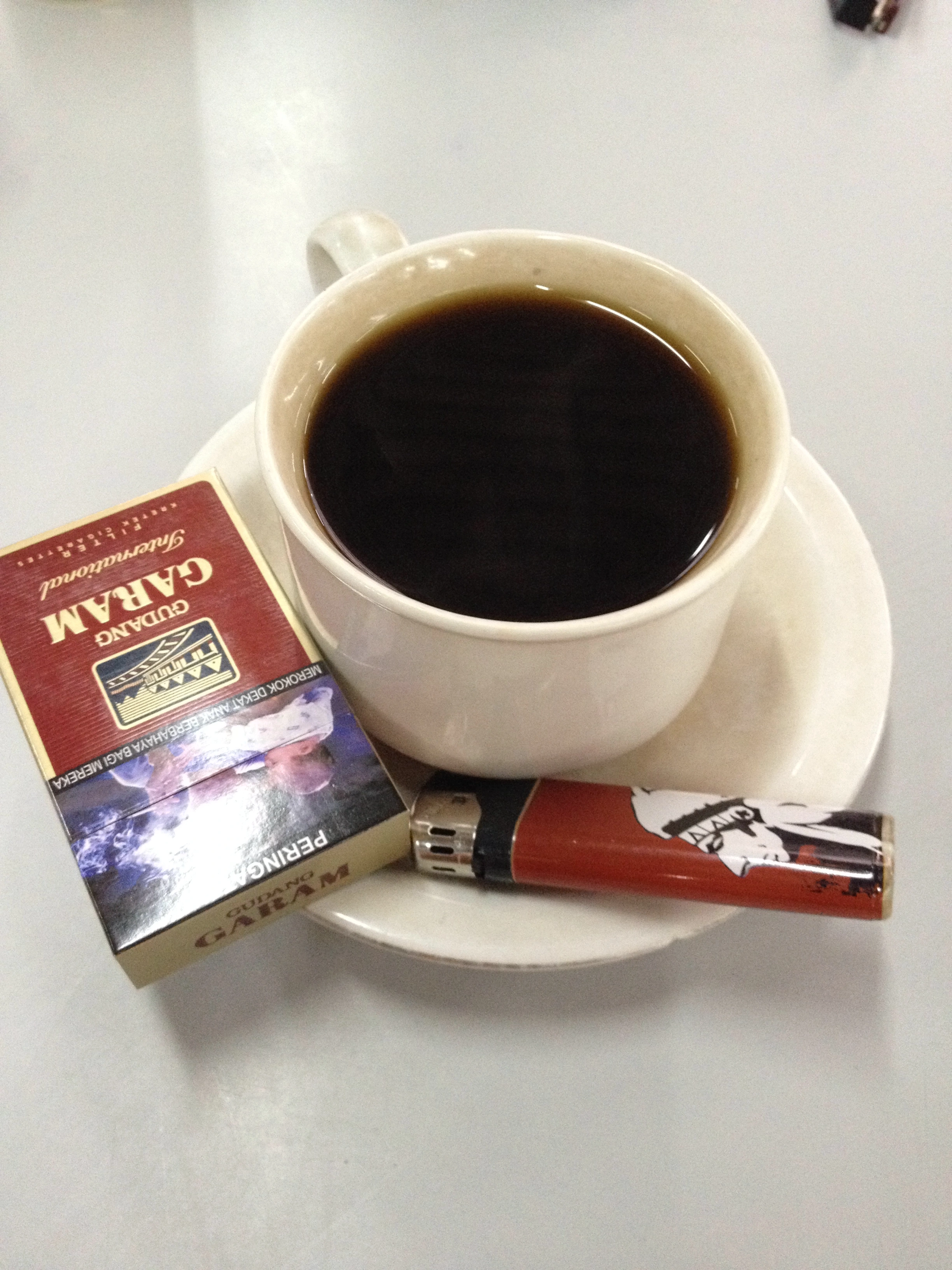 Danar coffee break in studio