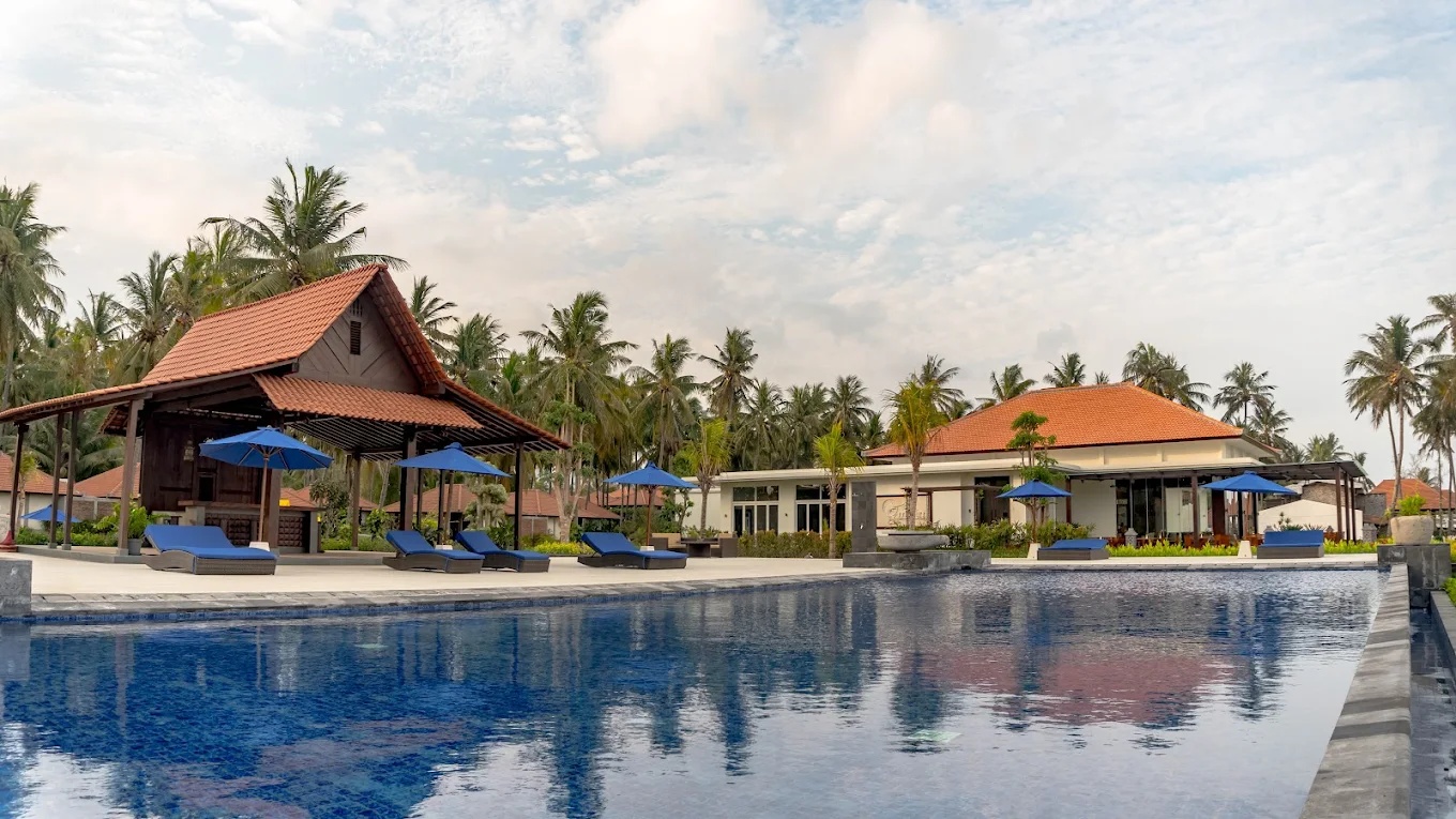 Ketapang Indah Hotel Banyuwangi practical stay near ferry and town